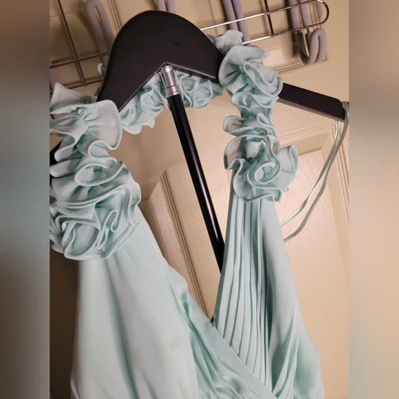 Elegant Halter Neck Light Blue Dress - Picture 5 of 9